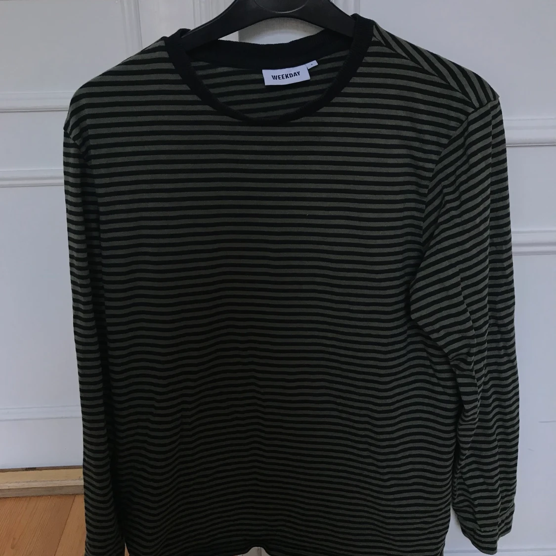 Weekday - randig långärmad tröja strl S - 90