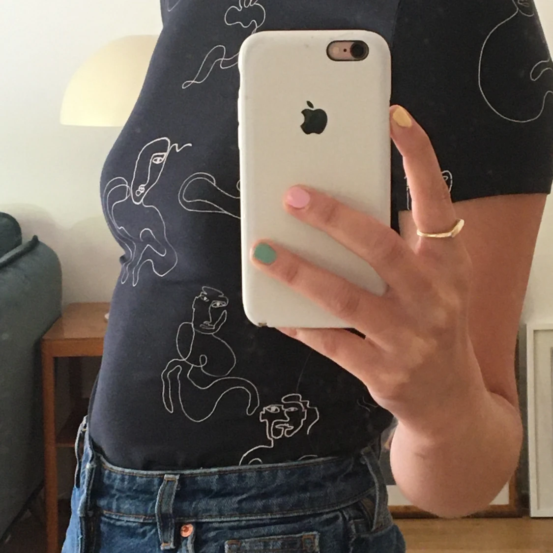 Blå möstard tröja från Monki - 90