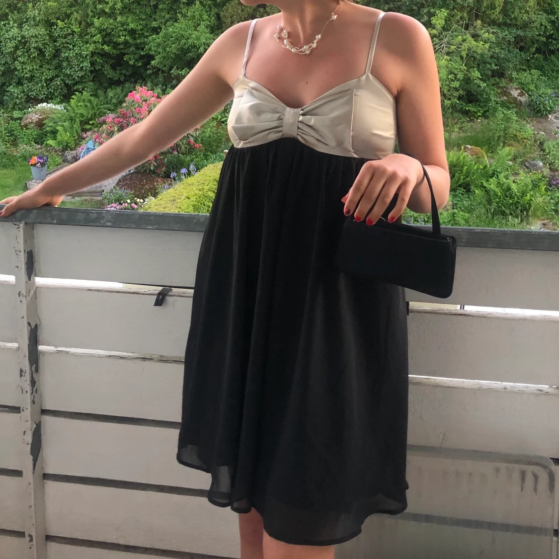 SVART/GULDIG KLÄNNING - 90