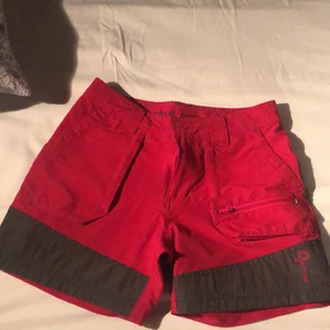 PelleP seglarshorts dammodell  - PelleP seglarshorts absolut nyskick urväxts direkt ej solblekta.Dammodell Storlek W ms. Frakt tillkommer.