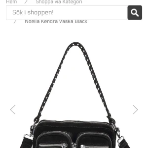 Noella väska - Säljer min fina noella väska. Funkar att bära till nästan allt, ganska använd men skulle själv säga att den är i gott skick. Nypris:600kr säljer den för 150kr köparen står för frakt! Skriv till mig privat ifall du önskar flera bilder💗💗