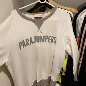 Para jumper - En extremt fin sweatshirt från märket para jumper, tröjan är i nyskick och den är knappt använd, nypris=1800kr
