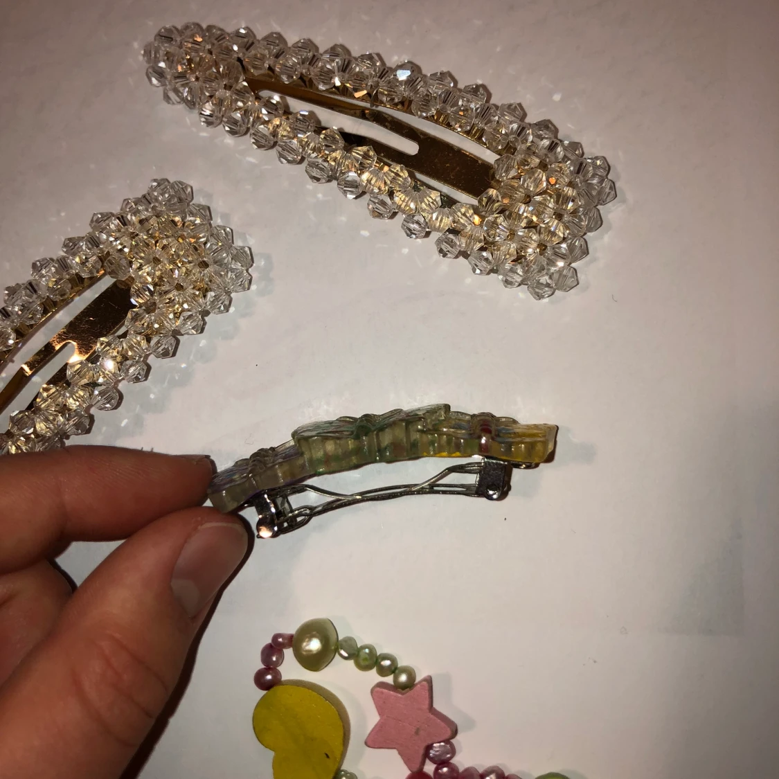 Klämmor och armband - 90