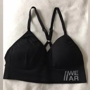 Bralette från Cubus nypris 129:-                Strl XS.                                                            Frakten är inräknad i priset🥰