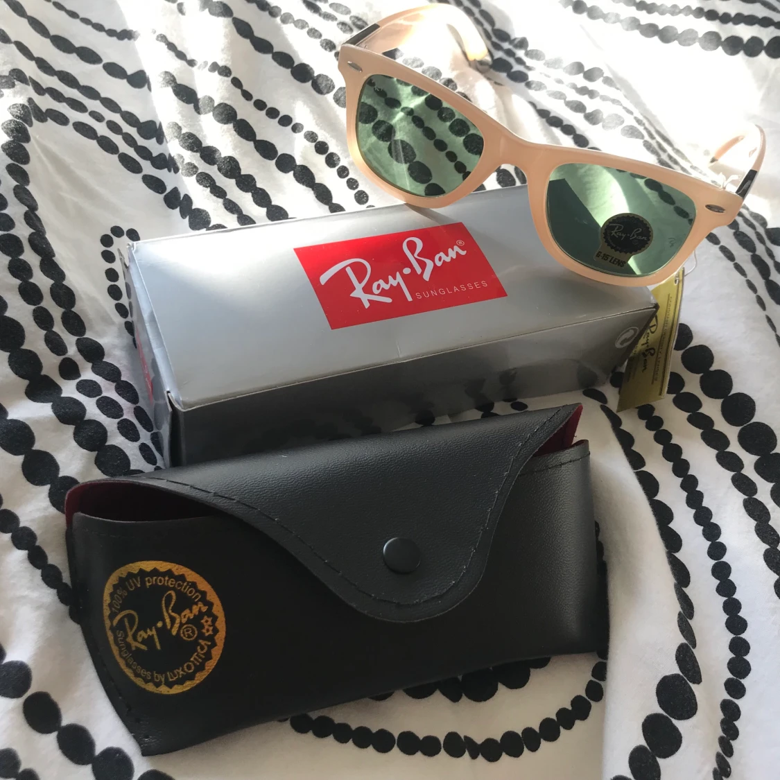 Rosa solglasögon - 90