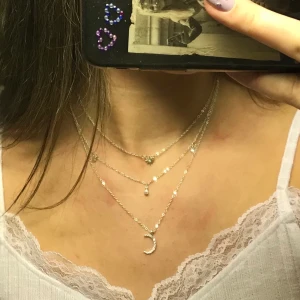 Halsband  - ❤️frakt tillkommer 