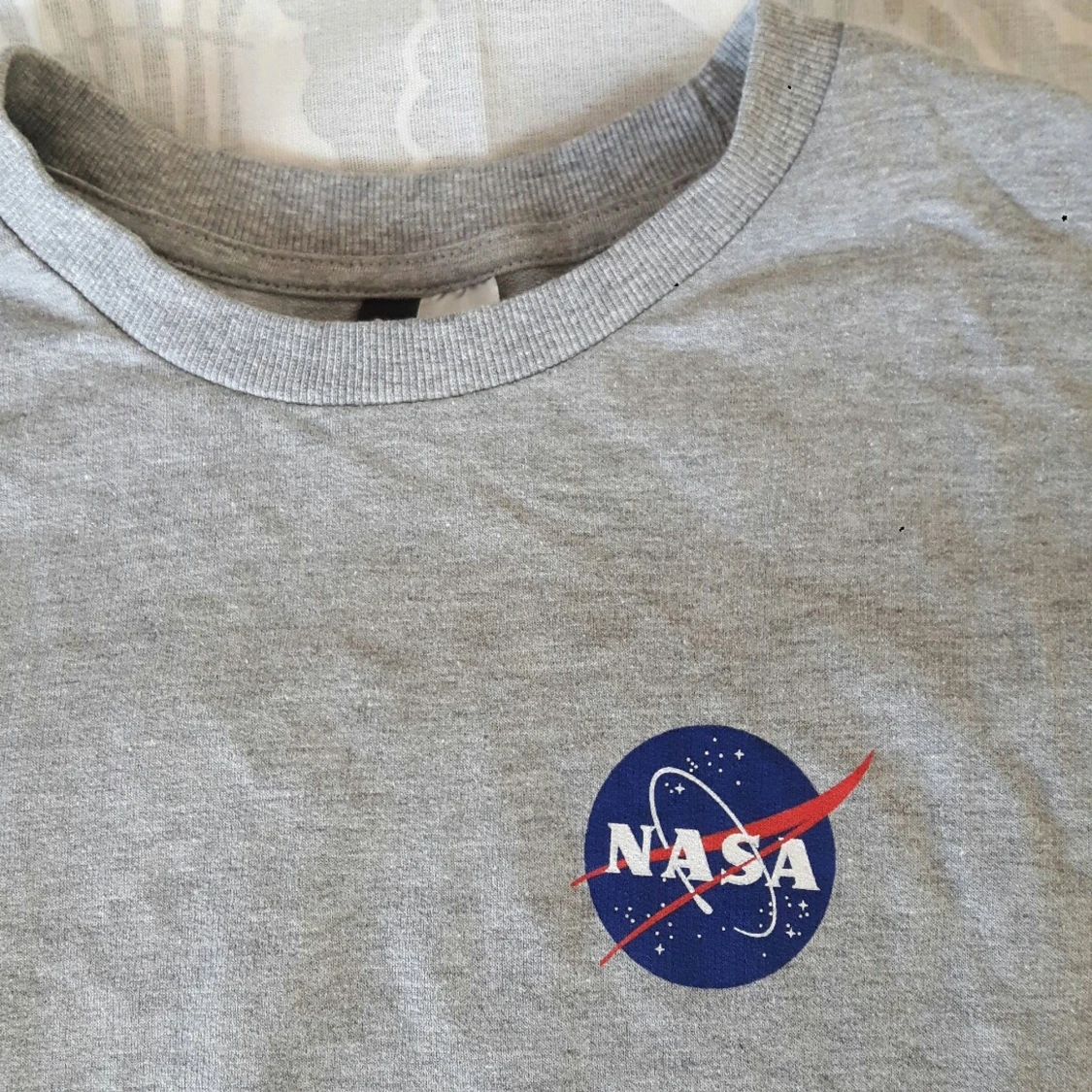 Grå nasa sweater