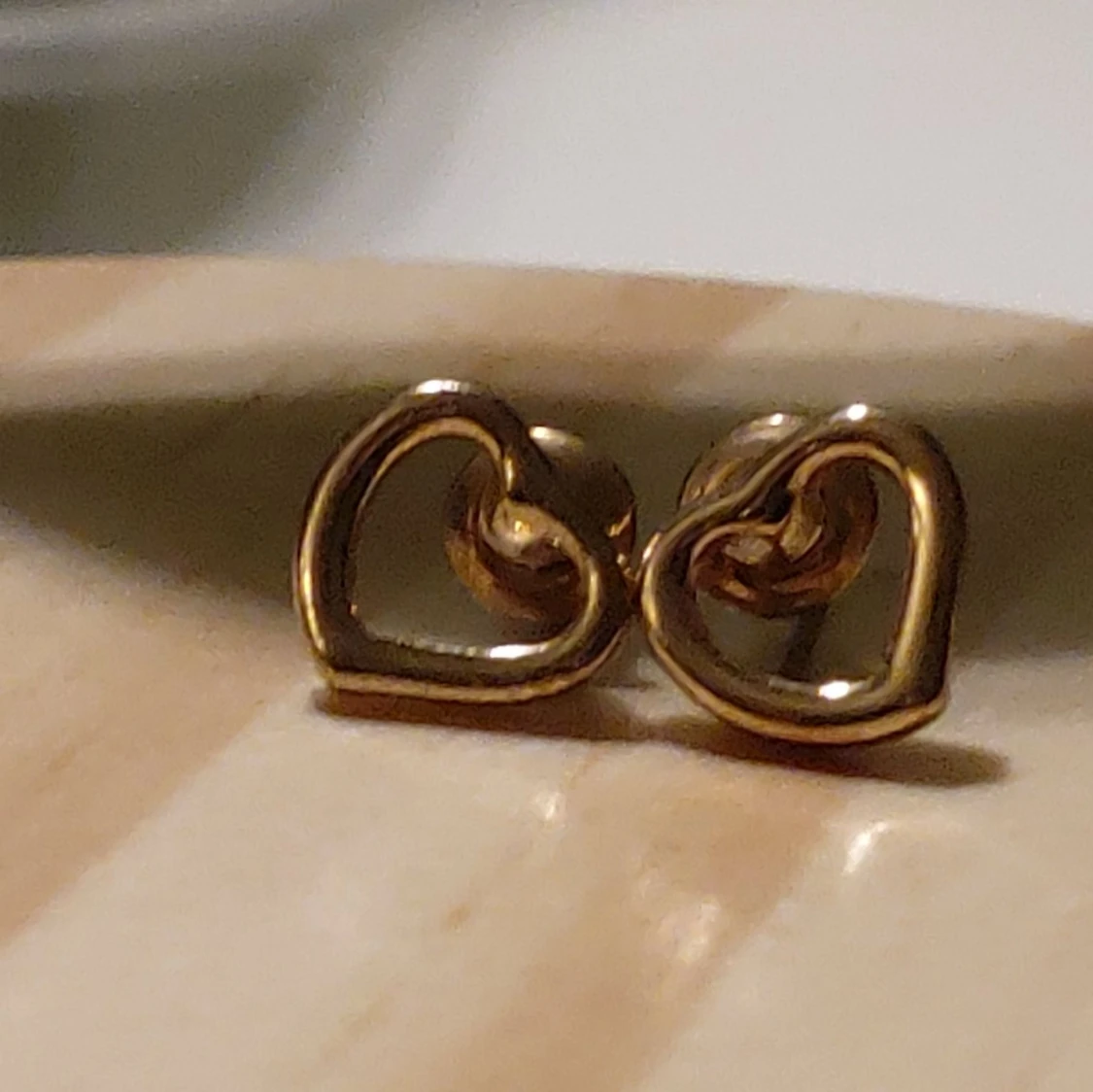 Tre väldigt fina örhängen