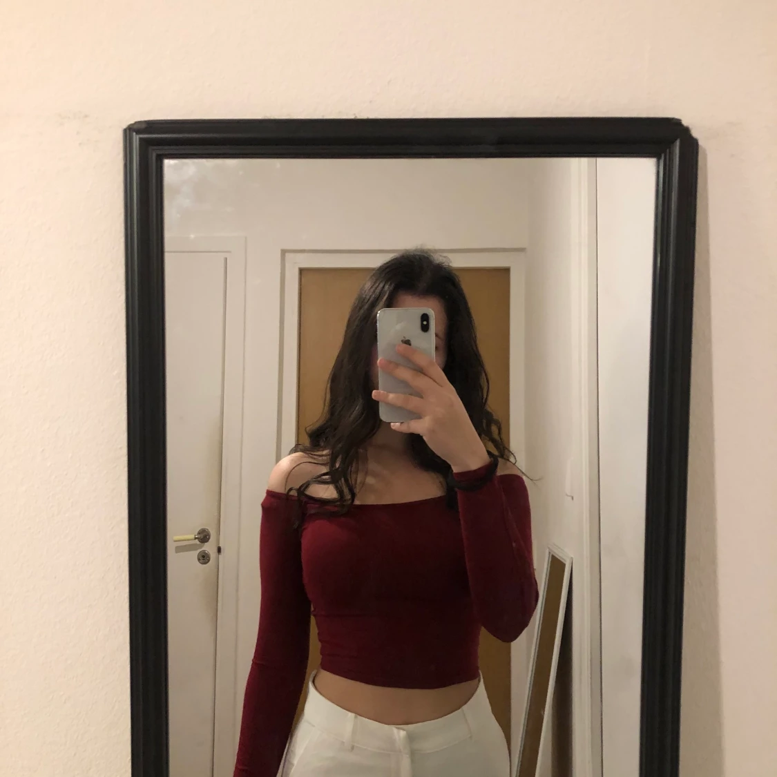 Vinröd ouf shoulder