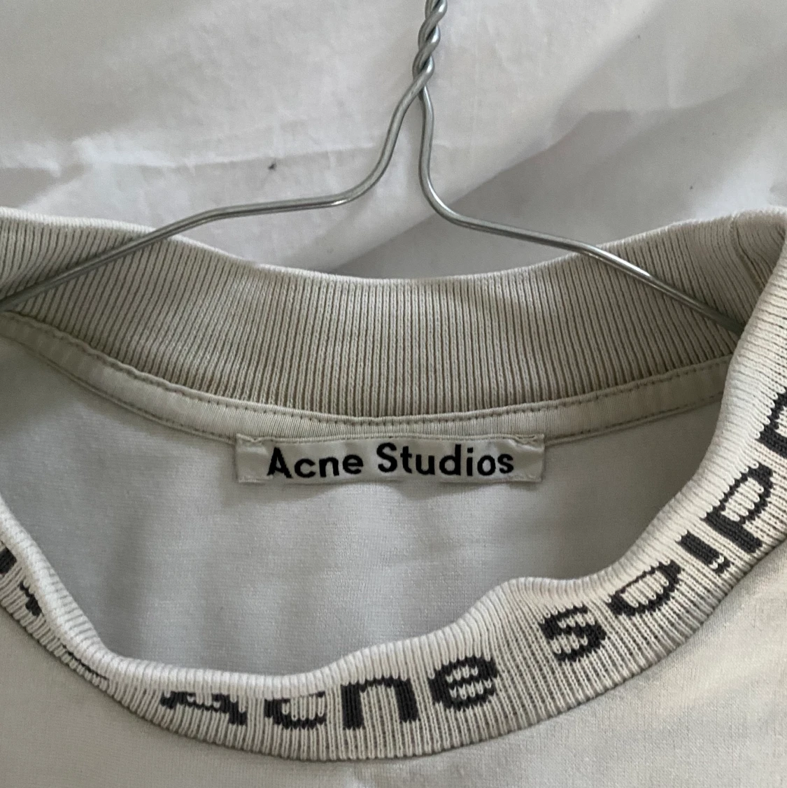 Acne studios logo tröja optic white. - 91