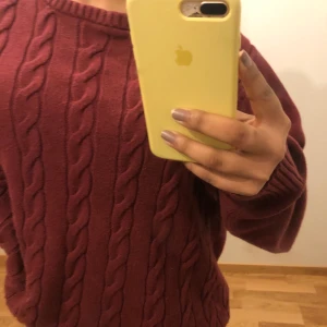 Storlek XL - Köparen står för frakt. 