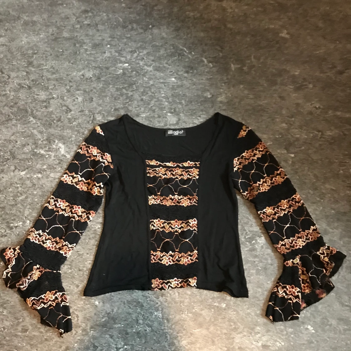 En super unik långärmad tröja  - 90