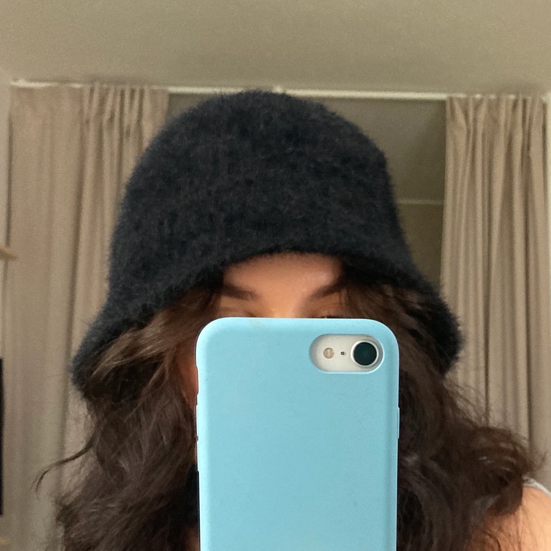 Weekday Rho bucket hat