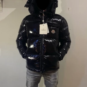 moncler montbeliard - Helt ny moncler montbeliard till salu vid intresse kontakta mig