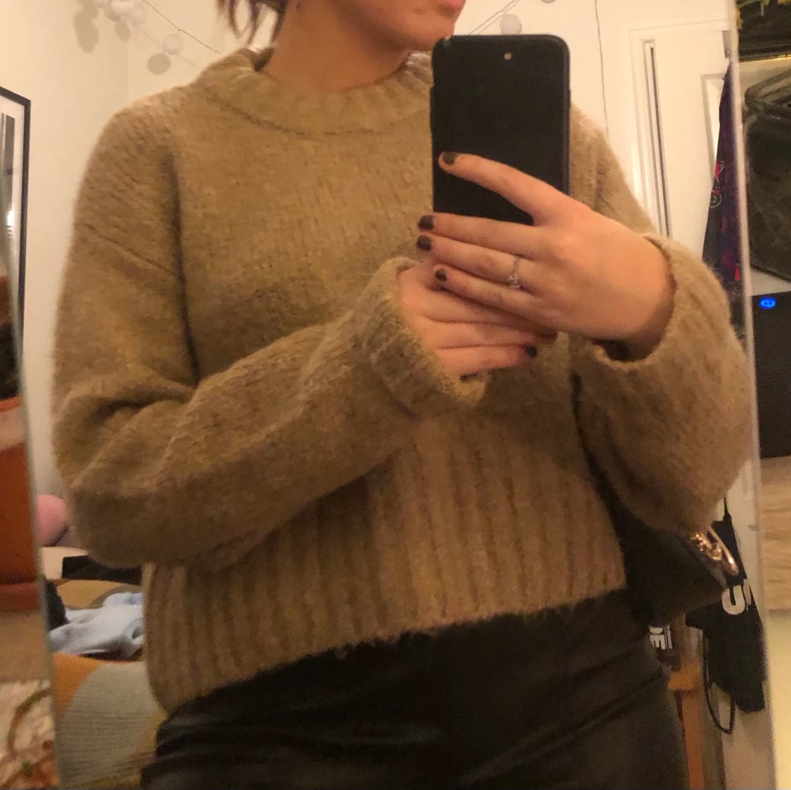 Stickad croppad tröja - 90