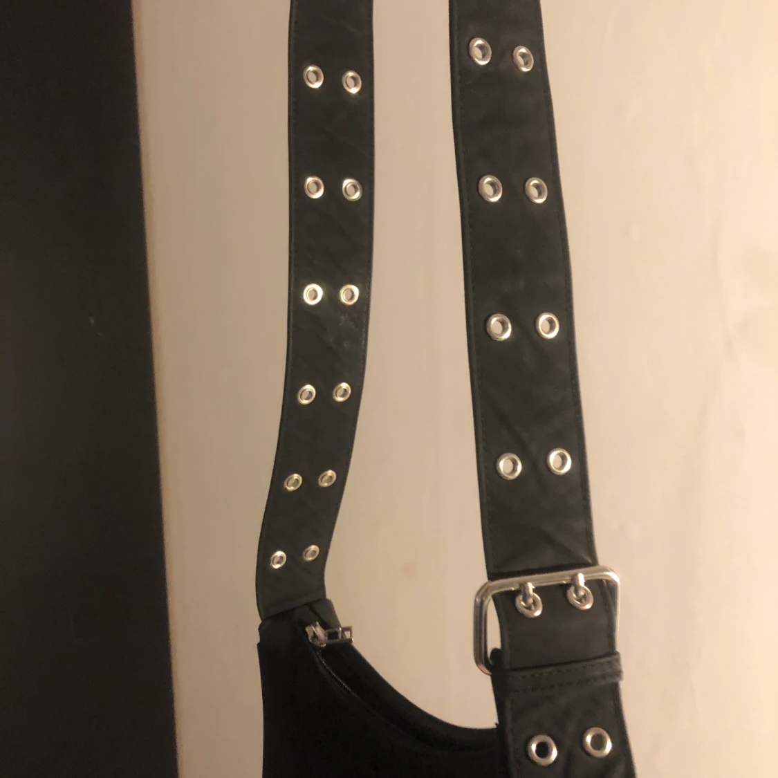 Svart axelväska  - 91