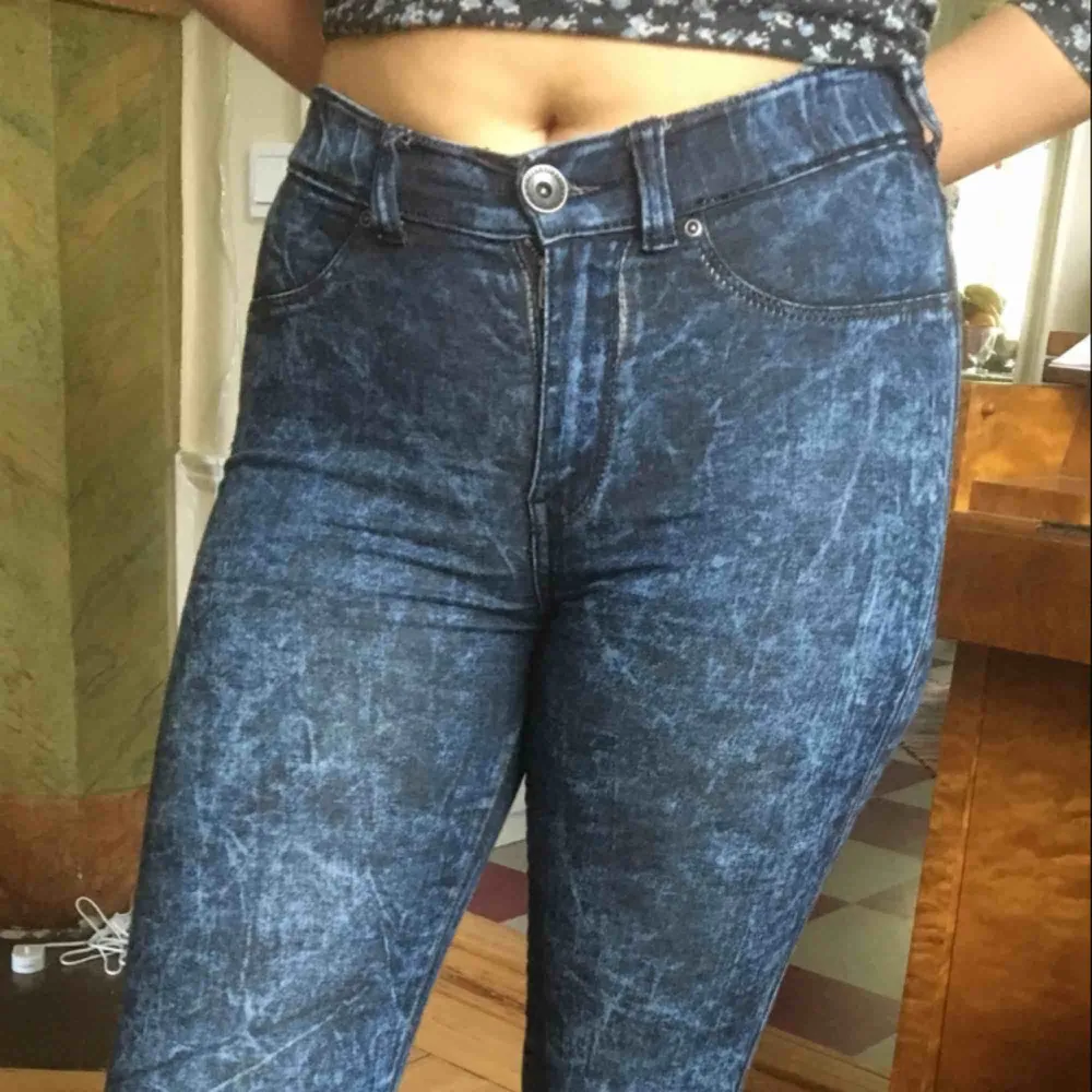 DrDenim jeans. Slim fit, mkt stretch. Fräscha och hela, använda mkt lite. . Jeans & Byxor.