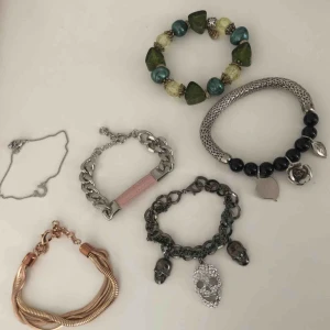  - 50kr/st + frakt. Paketpris kan ordnas vid köp av alla. Billigare vid snabb affär! 