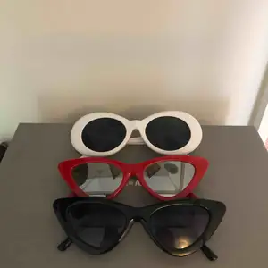 Alla dessa solglasögon är till salu - 50kr/st.   Obs❗️De vita är sålda