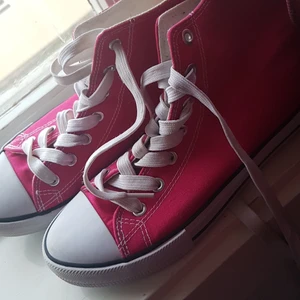 Skor  - Rosa vardagliga sneakers strl 36  Gratis frakt!