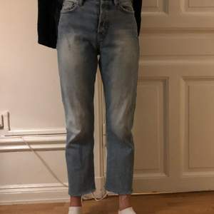 Använda jeans från zara storlek 34