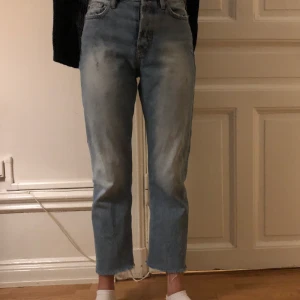 Jeans från zara  - Använda jeans från zara storlek 34