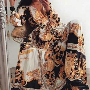 Snygg klänning strl M - Snygg långklänning i storlek M. Säljer för 100kr