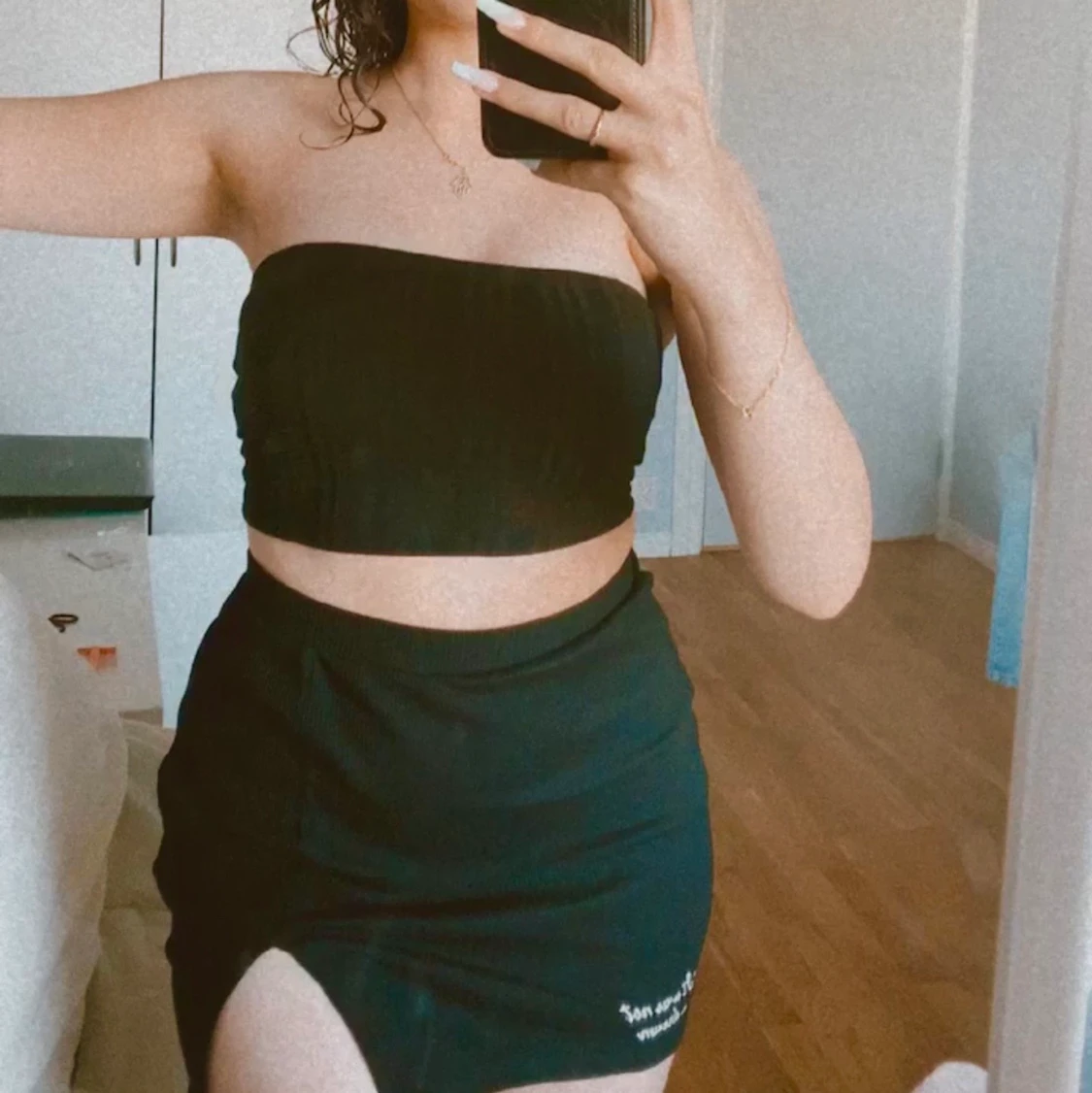 Superfin kort kjol med split - 90