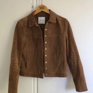  - Brun mockajacka från mango, superfin nu till hösten🍁🍃🍁 (frakt tillkommer)