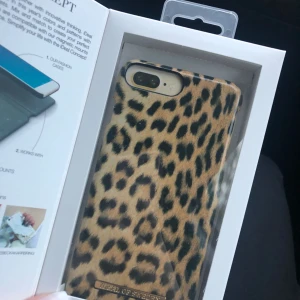  - Superfint skal från ideal of sweden. Aldrig andvänt endast testad. 200inkl frakt  Passar iPhone 8/7/6plus 