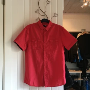  - Impulsköp som tyvärr inte blivit använd alls och nu är den urväxt 🤷🏻‍♂️ Frakt tillkommer