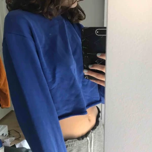  - Helt oanvänd tjocktröja Från nakd. Frakt 64kr