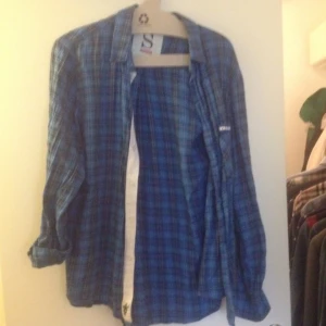  - Skjorta från somewhere