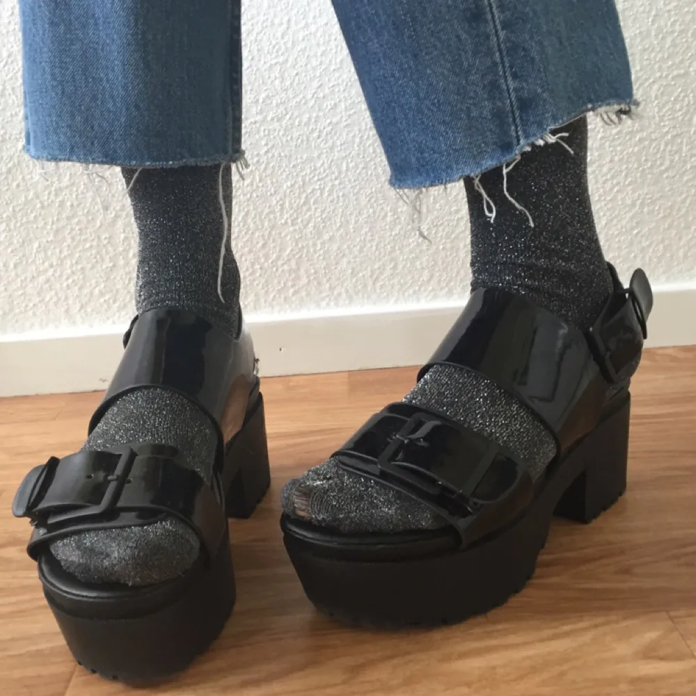 Monki summer sandal 
Size 38
Used one summer 3-4 times
New price 400kr
Now 100kr

(Finns att hämta i Sthlm). Skor.