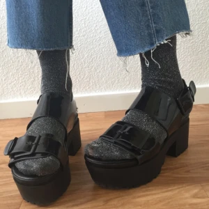  - Monki summer sandal 
Size 38
Used one summer 3-4 times
New price 400kr
Now 100kr

(Finns att hämta i Sthlm)