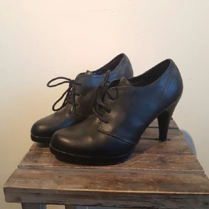  - Använda en gång, är i väldigt bra skick.🌿