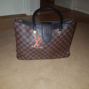 Louis Vuitton väska i nyskick! Hämtas i Slussen 