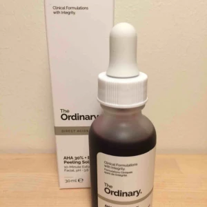 - AHA 30% + BHA 2% Peeling Solution. 10-minuters peeling från The Ordinary. Använd fåtal gånger och var väldigt bra! Jag bjuder på frakten! 