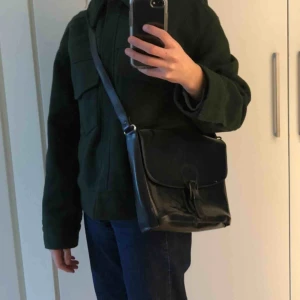  - Väska köpt second hand