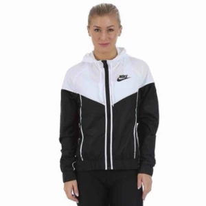  - Fint skick   Hämtas i Söråker eller står köparen 