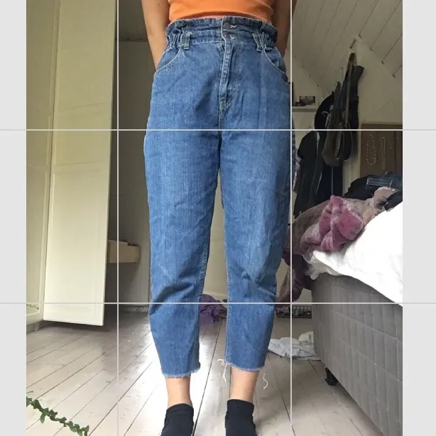 Unika och snygga jeans från ett märke i Japan! Frakt ingår inte ❤️ passar mig som S/M bra! . Jeans & Byxor.