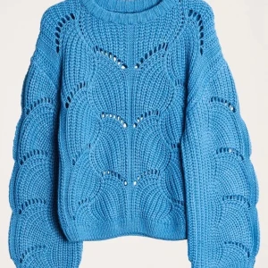 Blå stickad tröja - Från ginatricot men helt slutsåld!!!!! Storlek M😊