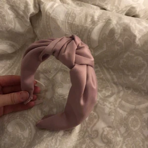 Diadem - Diadem från Gina Tricot aldrig använt