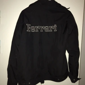  - Vintage Ferrari-jacka i strl s/m 