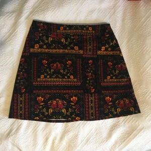  - Från HM:s coachella-kollektion! I mjukt lite sammetsaktigt material! 🤩