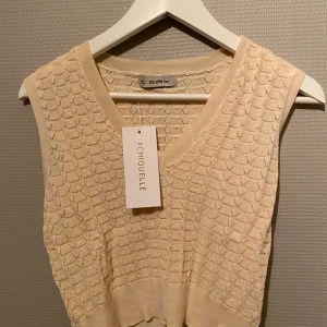 Väst - Najs väst från chiquelle, aldrig använd. Skulle säga s/xs