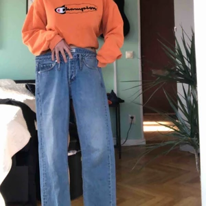  - Acne mom-jeans, använda endast 2 gånger pga för små💞 normalhög midja 