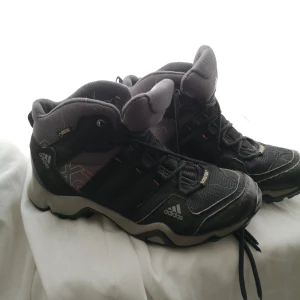 Känga - Känga, promenadsko