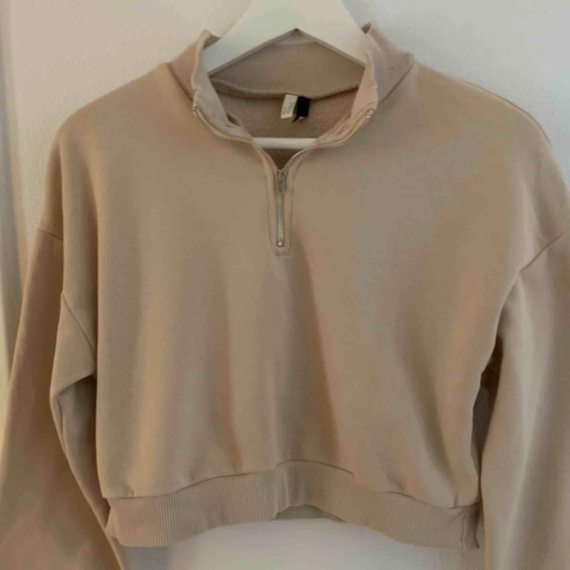 Trendig sweatshirt från Nelly - 91