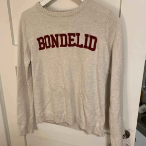  - Super fin tröja från bondelid, köpte för 600kr Frakten tillkommer